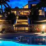 Linda Willa Punta Prima (Menorca)